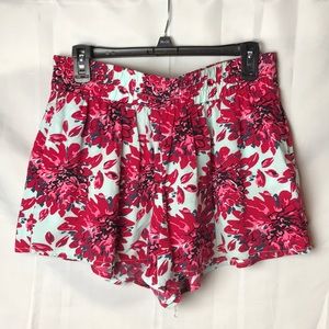 Splendid floral shorts elastic band size XS